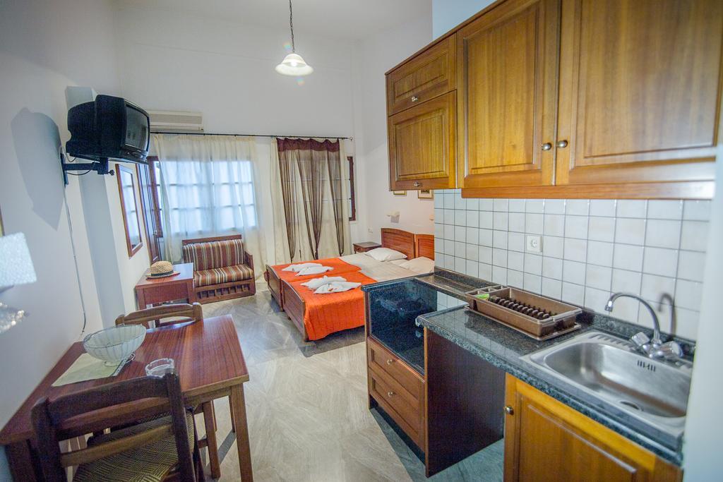 Elpida Aparthotel Gouves Esterno foto