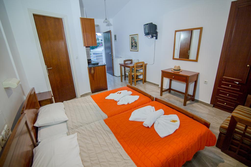 Elpida Aparthotel Gouves Esterno foto